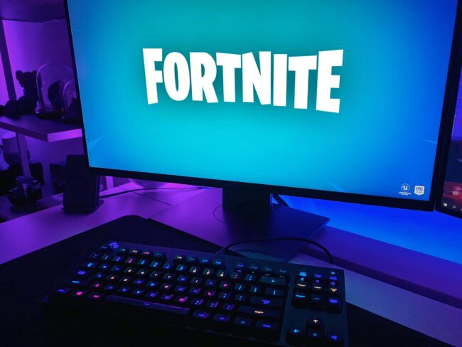 PC Gamer pour Fortnite 240 FPS Pas Cher : 3 Configurations qui Pulvérisent les 1500€ !