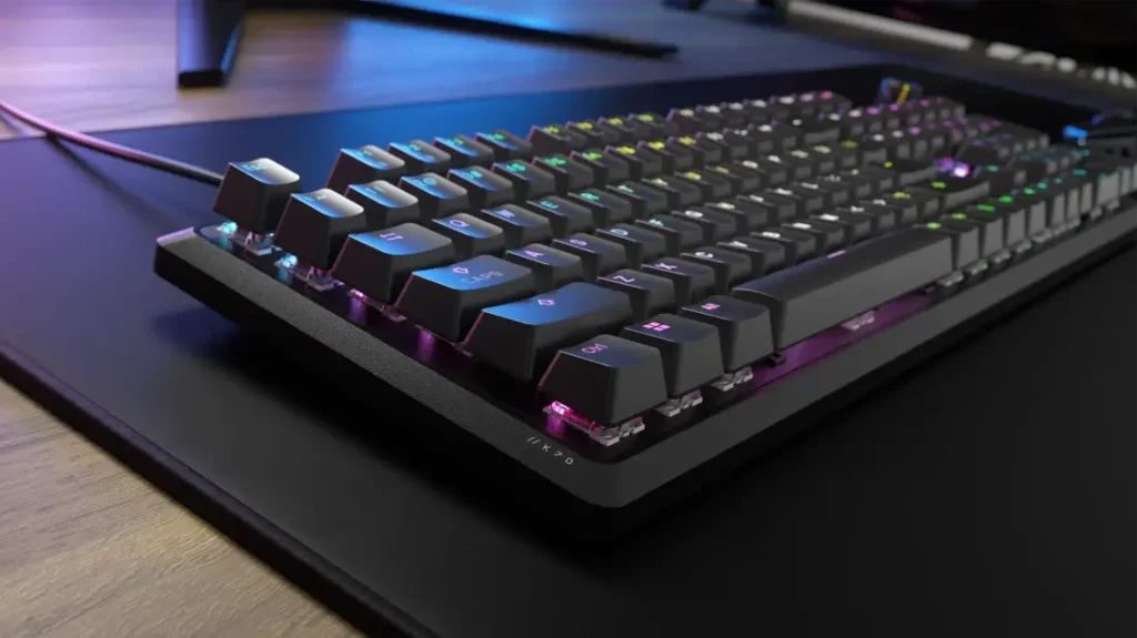 Clavier mécanique Corsair K70 CORE RGB avec rétroéclairage RGB actif